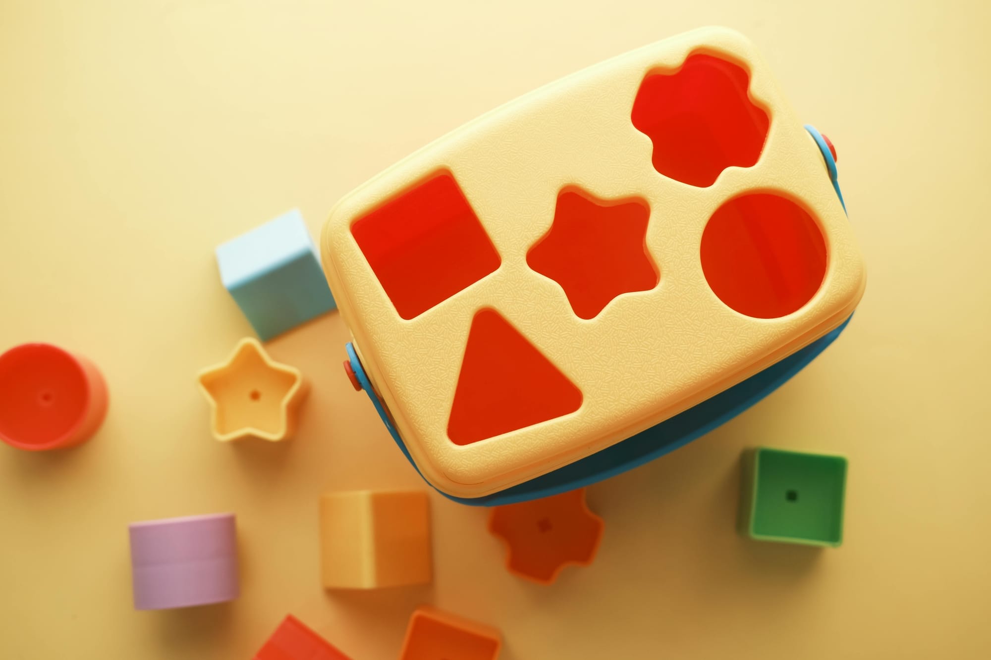 shape sorting toys image
